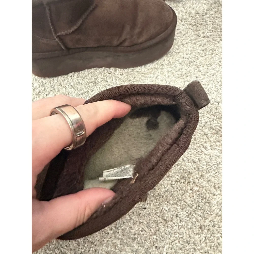 UGG Classic Ultra Mini Platform Boots – Dark Brown – Women's Size 7 – Used
